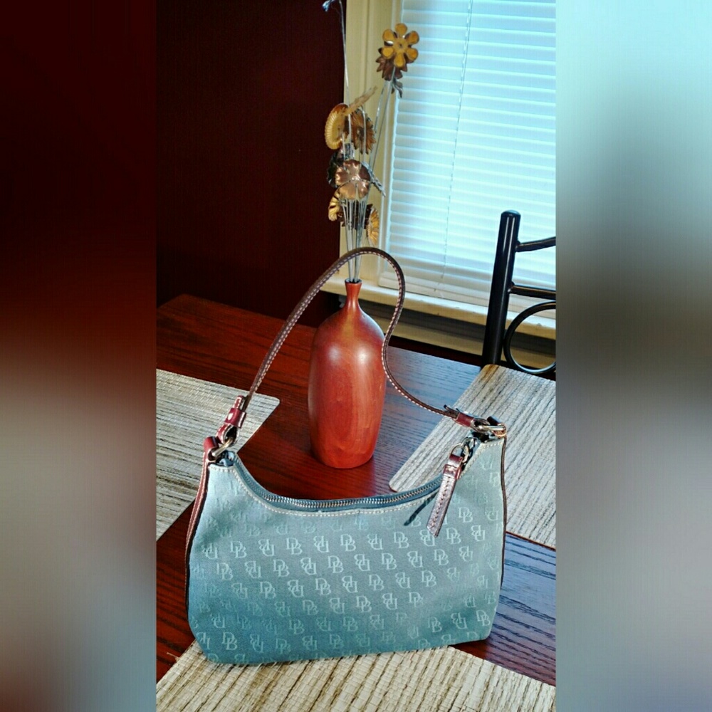 Dooney & Bourke handbag